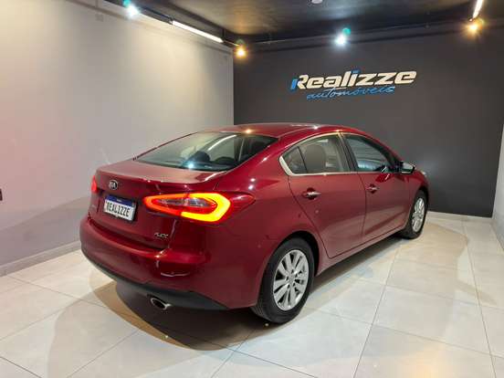 KIA-CERATO-1.6 SX 16V FLEX 4P AUTOMÁTICO KIA-CERATO-2013