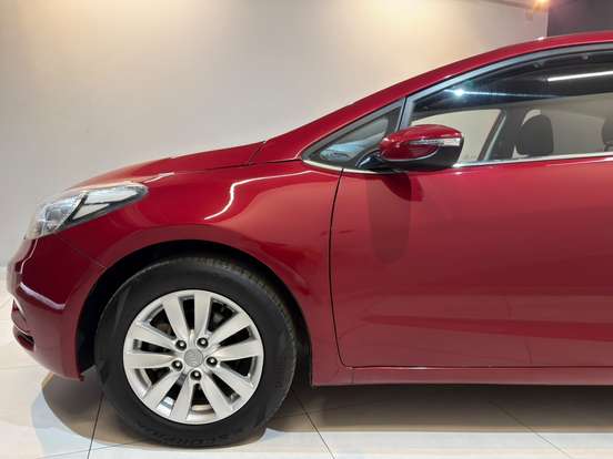 KIA-CERATO-1.6 SX 16V FLEX 4P AUTOMÁTICO KIA-CERATO-2013
