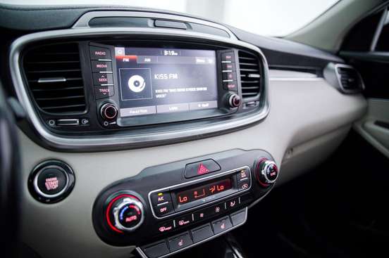 KIA-SORENTO-2019