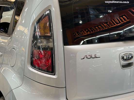 KIA-SOUL-2011