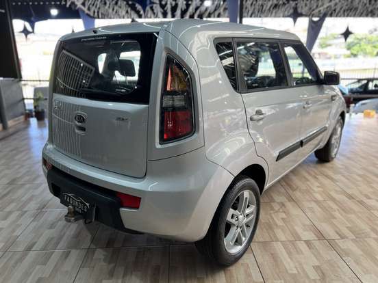 KIA-SOUL-2011