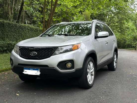 KIA-SORENTO-2.4 16V GASOLINA EX 7L 4WD AUTOMÁTICO KIA-SORENTO-2010