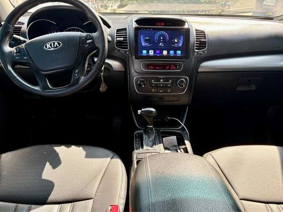KIA-SORENTO-2013