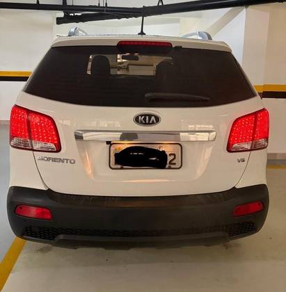 KIA SORENTO 3.5 V6 GASOLINA EX 7L 4WD AUTOMÁTICO