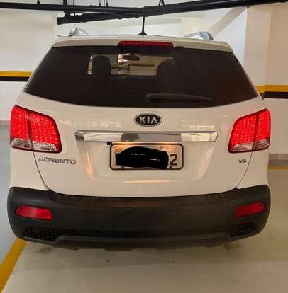 KIA-SORENTO-2012