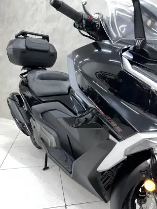 KYMCO-AK 550i-2025
