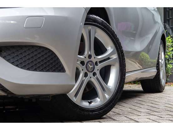 MERCEDES-BENZ-A 200-2013