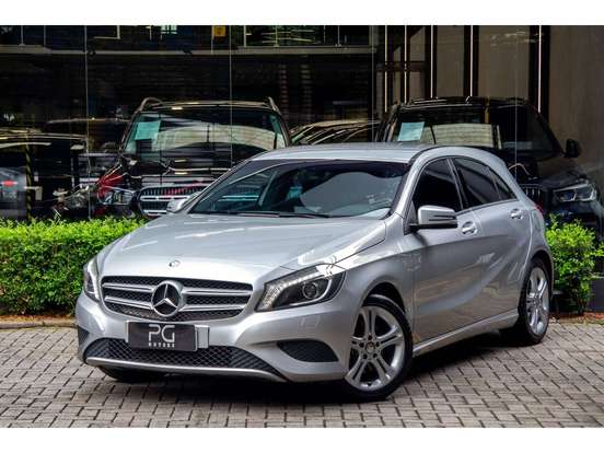 MERCEDES-BENZ-A 200-1.6 TURBO URBAN 16V GASOLINA 4P AUTOMÁTICO MERCEDES-BENZ-A 200-2013