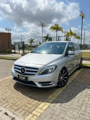 MERCEDES-BENZ B 200 1.6 SPORT TURBO GASOLINA 4P AUTOMÁTICO