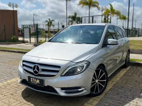 MERCEDES-BENZ-B 200-1.6 SPORT TURBO GASOLINA 4P AUTOMÁTICO MERCEDES-BENZ-B 200-2014