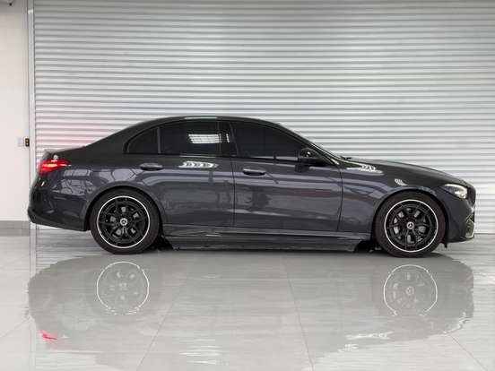 MERCEDES-BENZ-C 300-2024