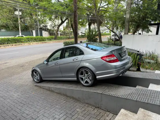 MERCEDES-BENZ-C 63 AMG-6.3 SEDAN V8 GASOLINA 4P AUTOMATICO MERCEDES-BENZ-C 63 AMG-2010