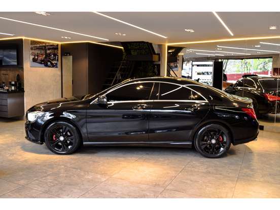 MERCEDES-BENZ-CLA 200-2013