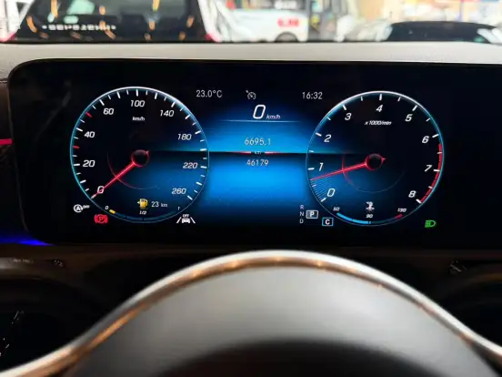MERCEDES-BENZ-CLA 250-2022