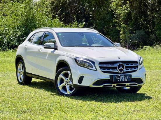 MERCEDES-BENZ-GLA 200-2017