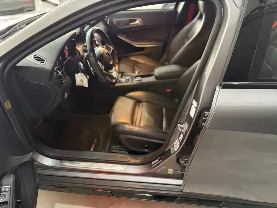 MERCEDES-BENZ-GLA 45 AMG-2016