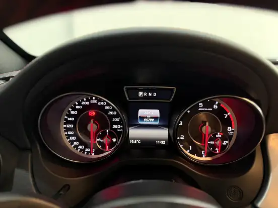 MERCEDES-BENZ-GLA 45 AMG-2.0 16V TURBO GASOLINA 4P AUTOMÁTICO MERCEDES-BENZ-GLA 45 AMG-2016
