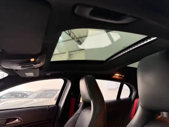 MERCEDES-BENZ-GLA 45 AMG-2016