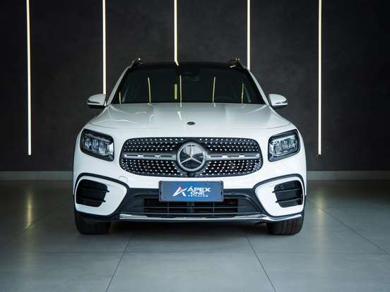 MERCEDES-BENZ-GLB 220-2024