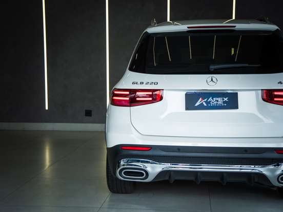 MERCEDES-BENZ-GLB 220-2.0 MHEV AMG LINE 4MATIC 8G-DCT MERCEDES-BENZ-GLB 220-2024