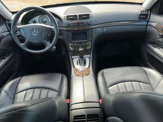 MERCEDES-BENZ-E 55 AMG-5.5 SEDAN GASOLINA 4P AUTOMÁTICO MERCEDES-BENZ-E 55 AMG-2004