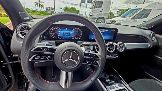 MERCEDES-BENZ-GLB 220-2025