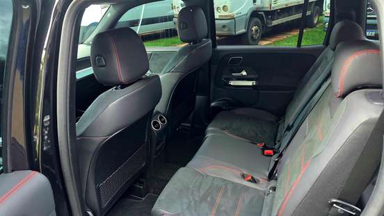 MERCEDES-BENZ-GLB 220-2025