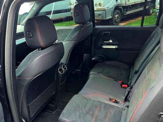 MERCEDES-BENZ-GLB 220-2.0 MHEV AMG LINE 4MATIC 8G-DCT MERCEDES-BENZ-GLB 220-2025