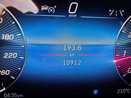 MERCEDES-BENZ-GLB 220-2.0 MHEV AMG LINE 4MATIC 8G-DCT MERCEDES-BENZ-GLB 220-2025