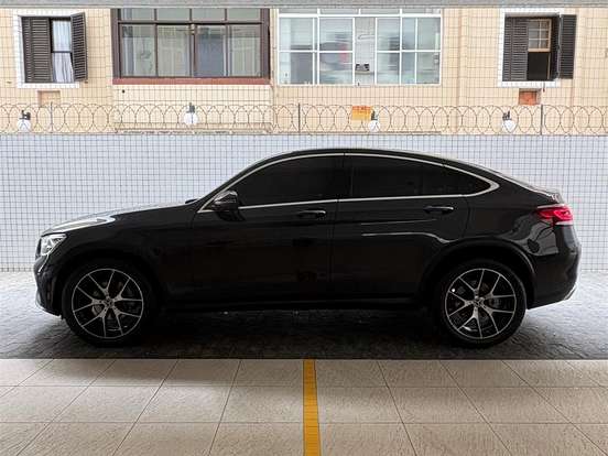 MERCEDES-BENZ-GLC 300-2.0 CGI GASOLINA COUPÉ AMG LINE 4MATIC 9G-TRONIC MERCEDES-BENZ-GLC 300-2022