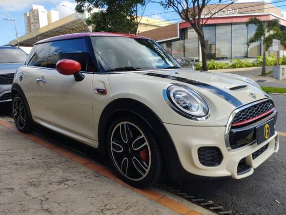 MINI COOPER 2.0 16V TWINPOWER GASOLINA JOHN COOPER WORKS 2P STEPTRONIC