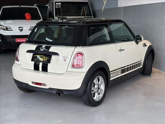 MINI-ONE-2012
