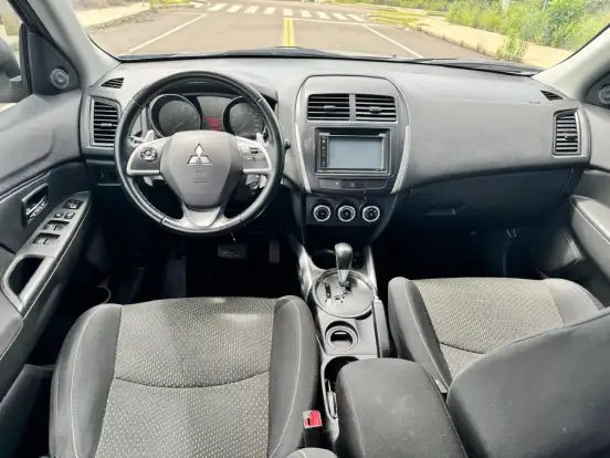 MITSUBISHI-ASX-2014