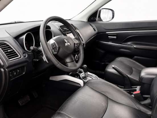 MITSUBISHI-ASX-2011