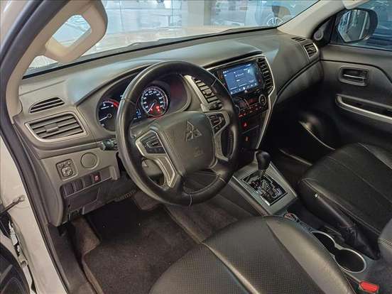 MITSUBISHI-L200 TRITON-2.4 16V TURBO DIESEL SPORT HPE CD 4P 4X4 AUTOMÁTICO MITSUBISHI-L200 TRITON-2022
