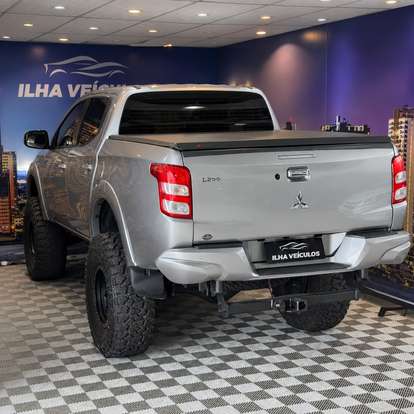 MITSUBISHI-L200 TRITON-2018