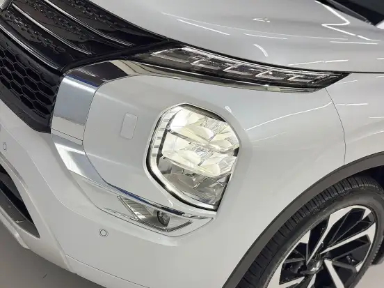 MITSUBISHI-OUTLANDER-2.4 PHEV SIGNATURE S-AWC DHT MITSUBISHI-OUTLANDER-2026