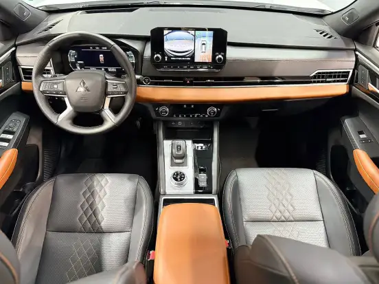MITSUBISHI-OUTLANDER-2.4 PHEV SIGNATURE S-AWC DHT MITSUBISHI-OUTLANDER-2026