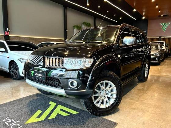 MITSUBISHI PAJERO DAKAR 3.2 HPE 4X4 7 LUGARES 16V TURBO INTERCOOLER DIESEL 4P AUTOMÁTICO