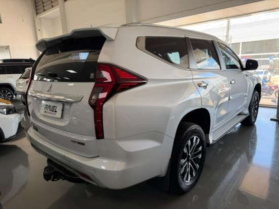 MITSUBISHI-PAJERO SPORT-2.4 16V MIVEC TURBO DIESEL HPE-S AWD AUTOMÁTICO MITSUBISHI-PAJERO SPORT-2023