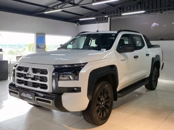 MITSUBISHI TRITON 2.4 BITURBO DIESEL CD KATANA 4X4 AUTOMÁTICO