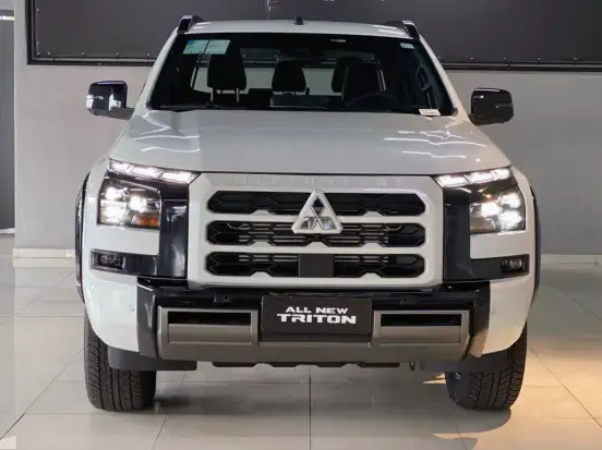MITSUBISHI-TRITON-2026