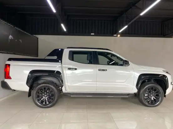 MITSUBISHI-TRITON-2.4 BITURBO DIESEL CD KATANA 4X4 AUTOMÁTICO MITSUBISHI-TRITON-2026