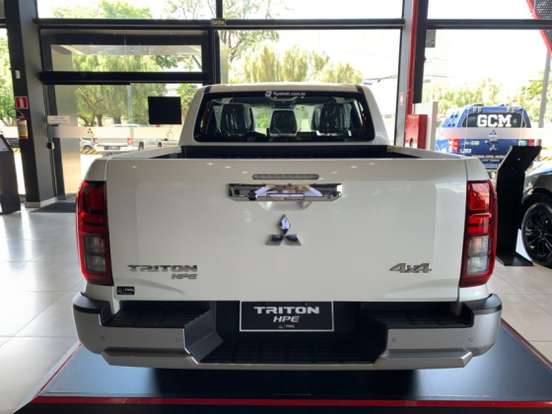 MITSUBISHI-TRITON-2.4 BITURBO DIESEL CD HPE 4X4 AUTOMÁTICO MITSUBISHI-TRITON-2026