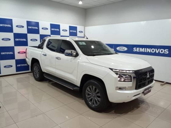 MITSUBISHI TRITON 2.4 BITURBO DIESEL CD HPE-S 4X4 AUTOMÁTICO