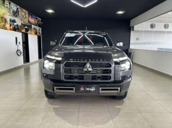 MITSUBISHI-TRITON-2.4 BITURBO DIESEL CD KATANA 4X4 AUTOMÁTICO MITSUBISHI-TRITON-2025