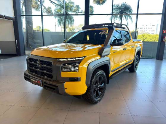 MITSUBISHI TRITON 2.4 BITURBO DIESEL CD SAVANA 4X4 AUTOMÁTICO