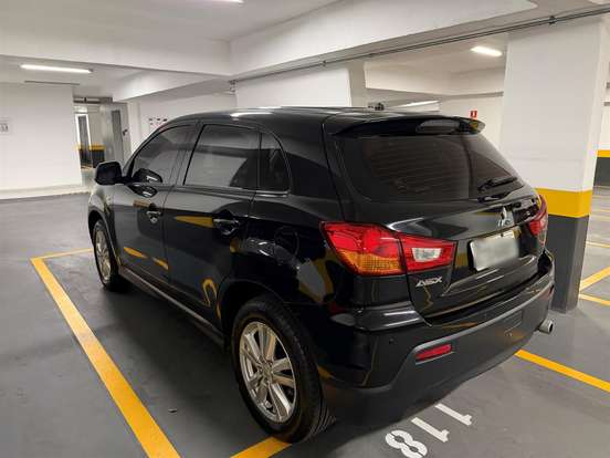 MITSUBISHI-ASX-2011