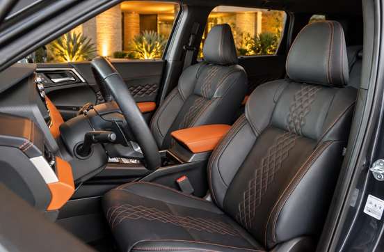 MITSUBISHI-OUTLANDER-2.4 PHEV SIGNATURE S-AWC DHT MITSUBISHI-OUTLANDER-2025