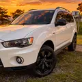 MITSUBISHI OUTLANDER 3.0 GT 4X4 V6 24V GASOLINA 4P AUTOMÁTICO MITSUBISHI OUTLANDER 3.0 GT 4X4 V6 24V GASOLINA 4P AUTOMÁTICO